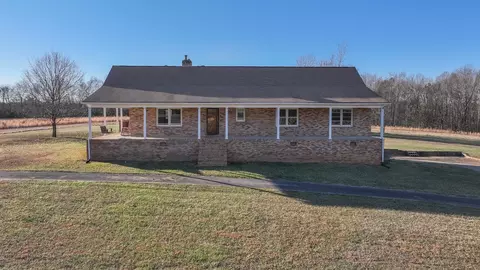 1093 Old Railroad Bed Rd, Taft, TN 38488