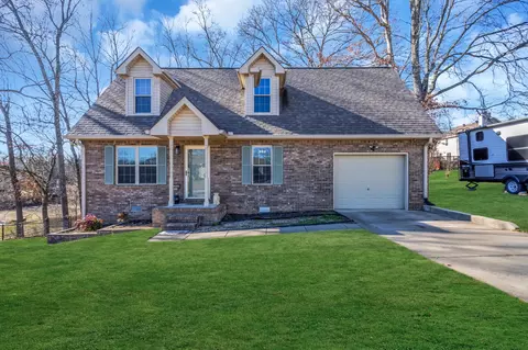 1654 Sparkleberry Dr, Clarksville, TN 37042