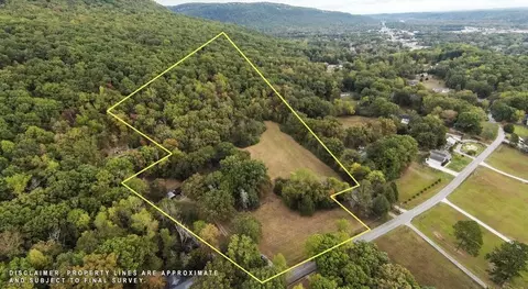8003 Selcer Rd, Hixson, TN 37343