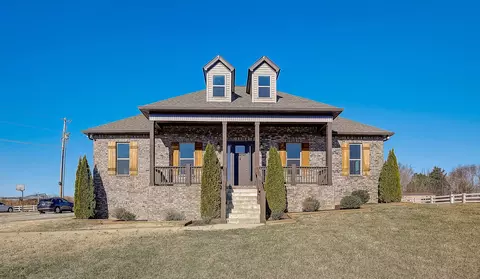 261 Parker Rd, Portland, TN 37148