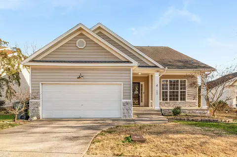 353 Deep Woods Cir, Nashville, TN 37214