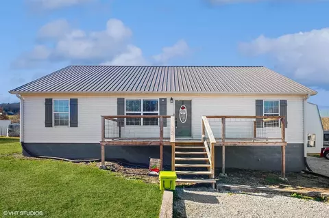716 Sullivan Bend Rd, Elmwood, TN 38560