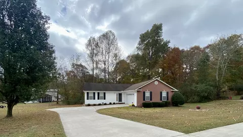 282 SE Georgia Bell Cir, Cleveland, TN 37323