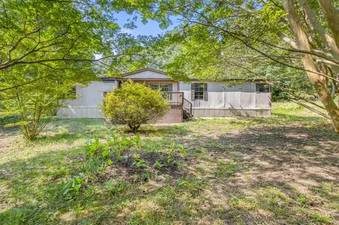 9975 Smith Morgan Rd, Soddy Daisy, TN 37379