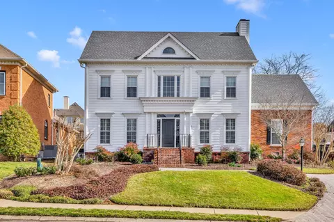 102 Doral Ln, Hendersonville, TN 37075