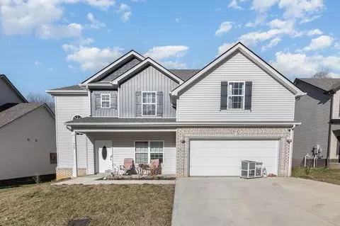 367 Barry Dr NE, Clarksville, TN 37040