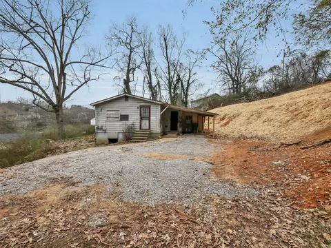 975 Beason Dr, Chattanooga, TN 37405