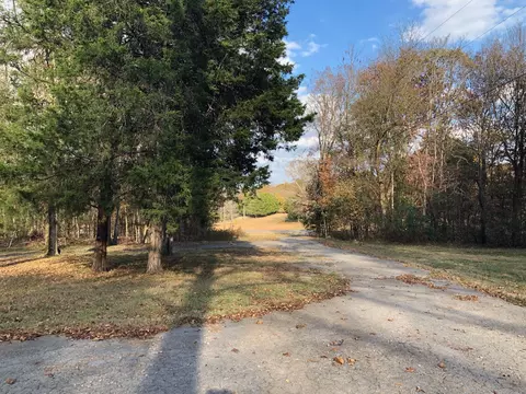 3605 Central Vly, Murfreesboro, TN 37129
