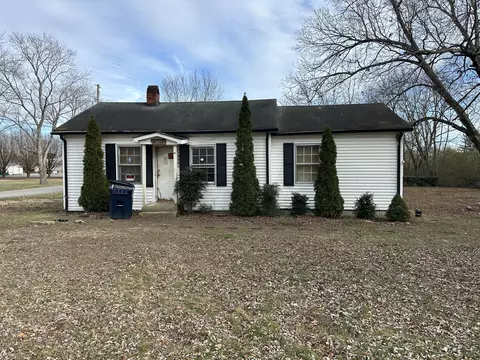 1200 S College St, Smithville, TN 37166