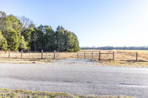 3456 Gillespie Ln, Columbia, TN 38401