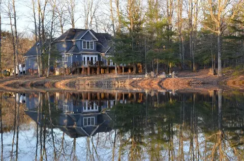 48 Raven Cliff Rd, Graysville, TN 37338