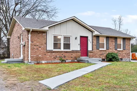 832 Pollard Rd, Clarksville, TN 37042