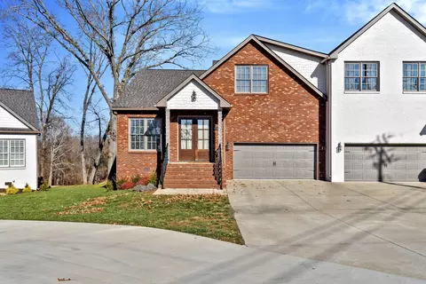 334 Fairway Dr #104, Clarksville, TN 37043