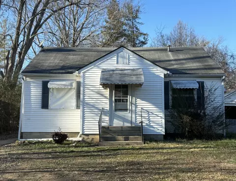 213 E Hogan St, Tullahoma, TN 37388