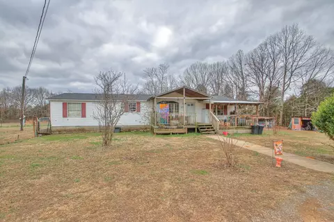 399 Thompson Rd, Unionville, TN 37180