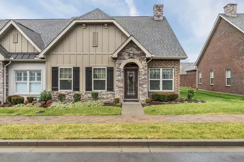135 Winslow Ct, Gallatin, TN 37066