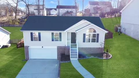 1862 Sassafras Ln, Soddy Daisy, TN 37379