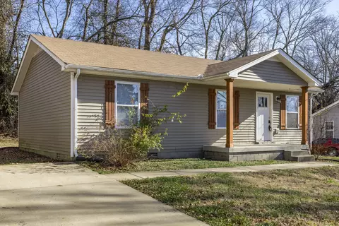 1307 Givens Ln, Clarksville, TN 37040