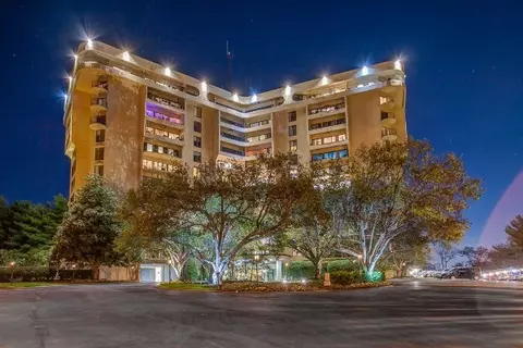 6666 Brookmont Ter #512, Nashville, TN 37205