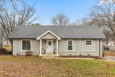1345 Cenora Ln, Hixson, TN 37343