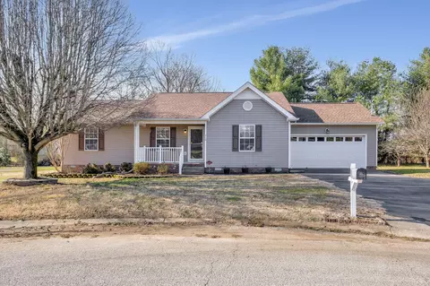 716 Paige Ct, Columbia, TN 38401