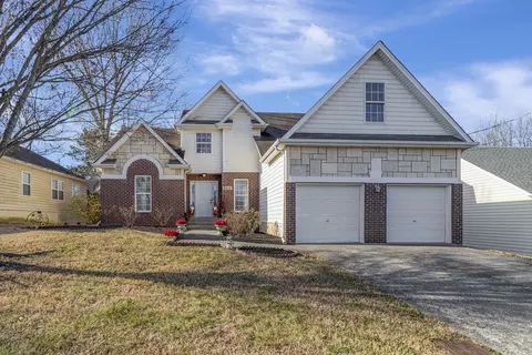 2212 Green Trails Dr, Antioch, TN 37013
