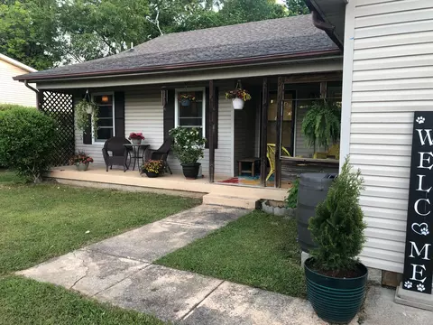 4877 Peppertree Dr, Antioch, TN 37013
