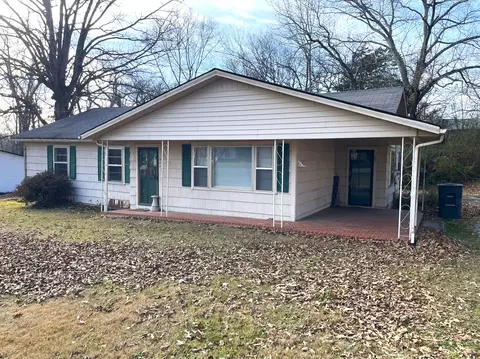 211 Twin Oaks Rd, Mcminnville, TN 37110