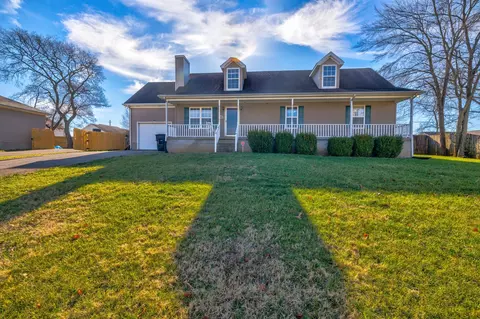 2022 Gardendale Dr, Murfreesboro, TN 37130