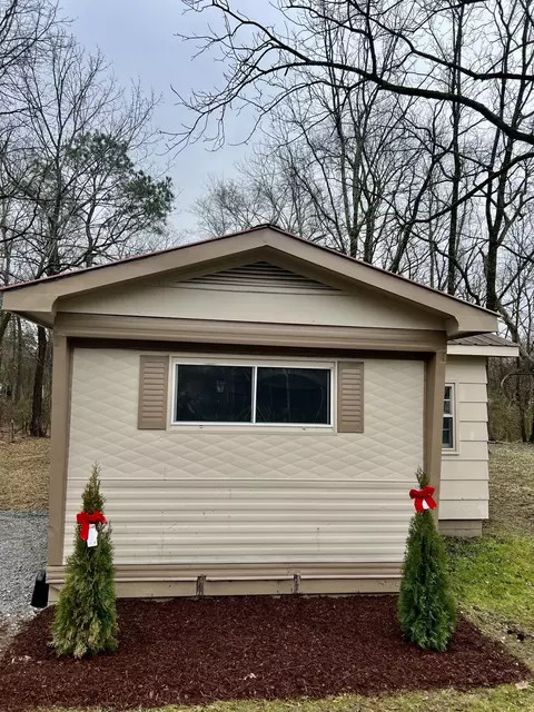 415 W Waggoner St, Tullahoma, TN 37388