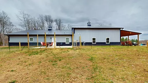5540 Bales Rd, Cunningham, TN 37052 photo 2