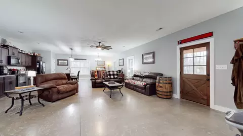 5540 Bales Rd, Cunningham, TN 37052 photo 4