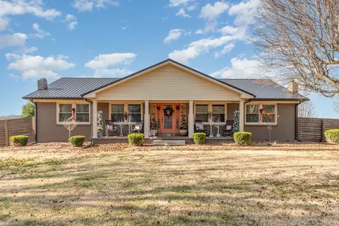 4120 Woodrow Wilson Rd, Springfield, TN 37172