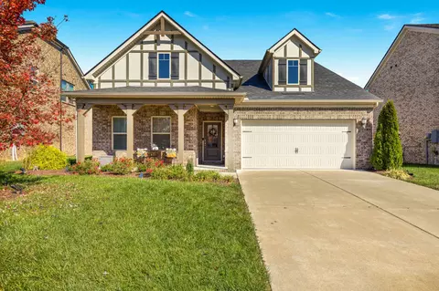 479 Fall Creek Cir, Goodlettsville, TN 37072