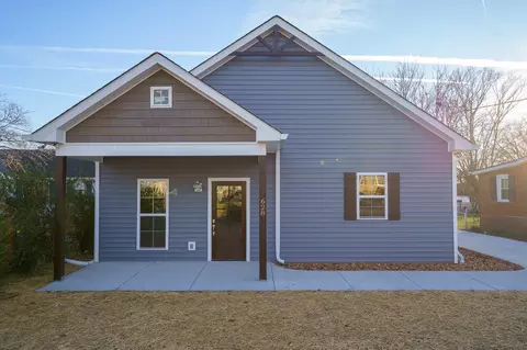 208 20th Ave W, Springfield, TN 37172