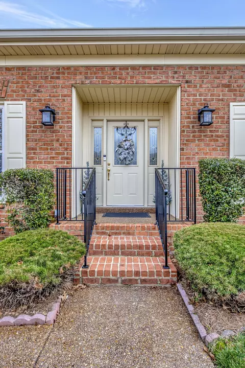 4052 Brandywine Pointe Blvd, Old Hickory, TN 37138