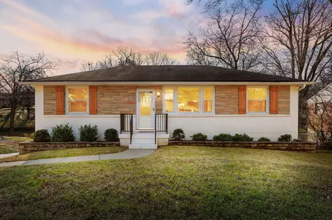 120 Dellrose Dr, Nashville, TN 37214