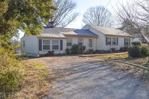 203 Orchard Dr, Shelbyville, TN 37160