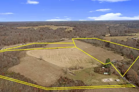 1 Oakmere Ln, Lafayette, TN 37083
