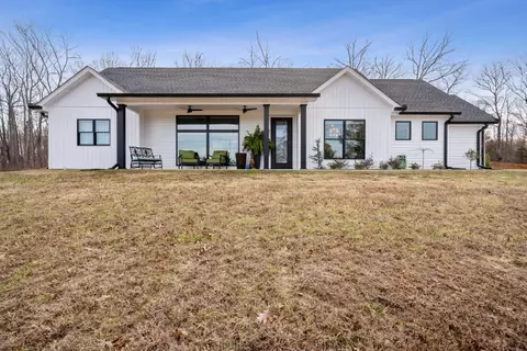 228 Kimberly Ln, Springville, TN 38256