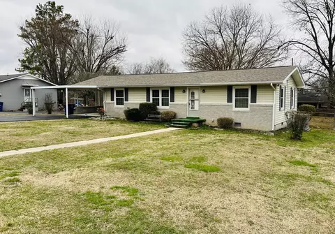126 Burrum Dr, Shelbyville, TN 37160