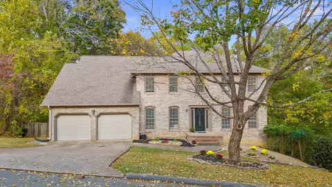 1721 Mountain Bay Dr, Hixson, TN 37343
