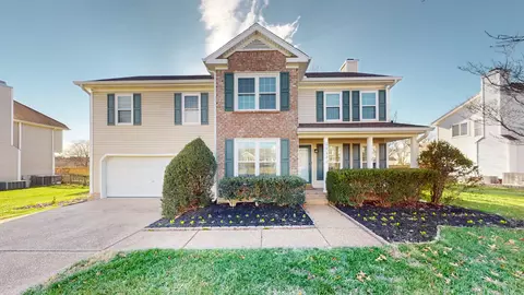 2913 Mercer Ln, Thompsons Station, TN 37179