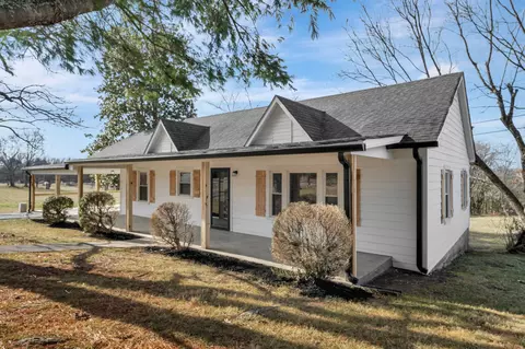 1340 Puryears Bend Rd, Hartsville, TN 37074