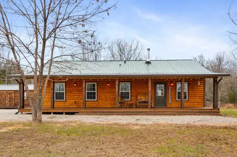 1031 Baker Ln, Centerville, TN 37033