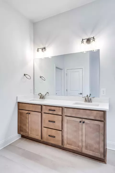 Bath - 3630 Jacaranda Ln, Murfreesboro, TN 37129 photo 1 of 3