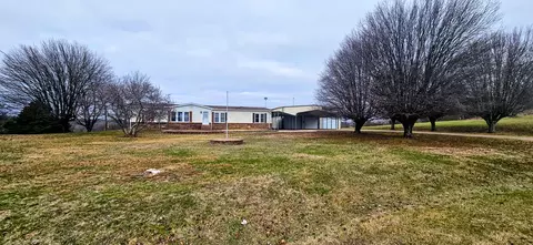 230 Milky Way Dr, Pulaski, TN 38478