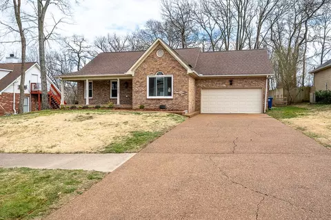 1560 Birchwood Cir, Franklin, TN 37064