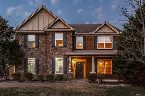 1003 Abberley Cir, Hendersonville, TN 37075