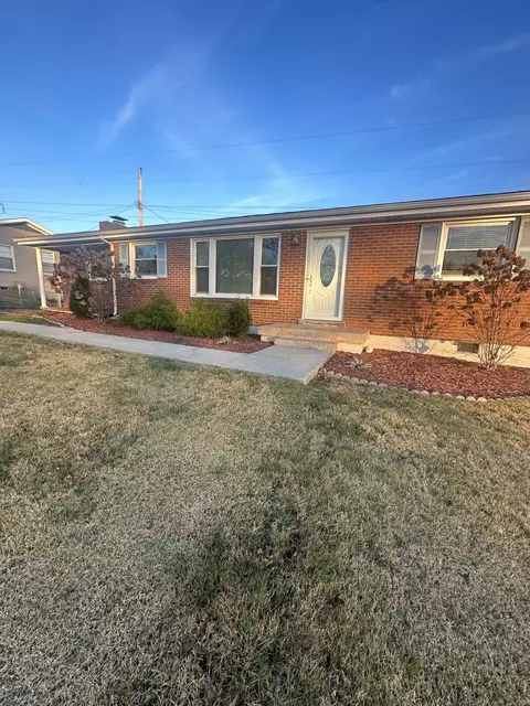 845 Glendale Dr, Clarksville, TN 37043